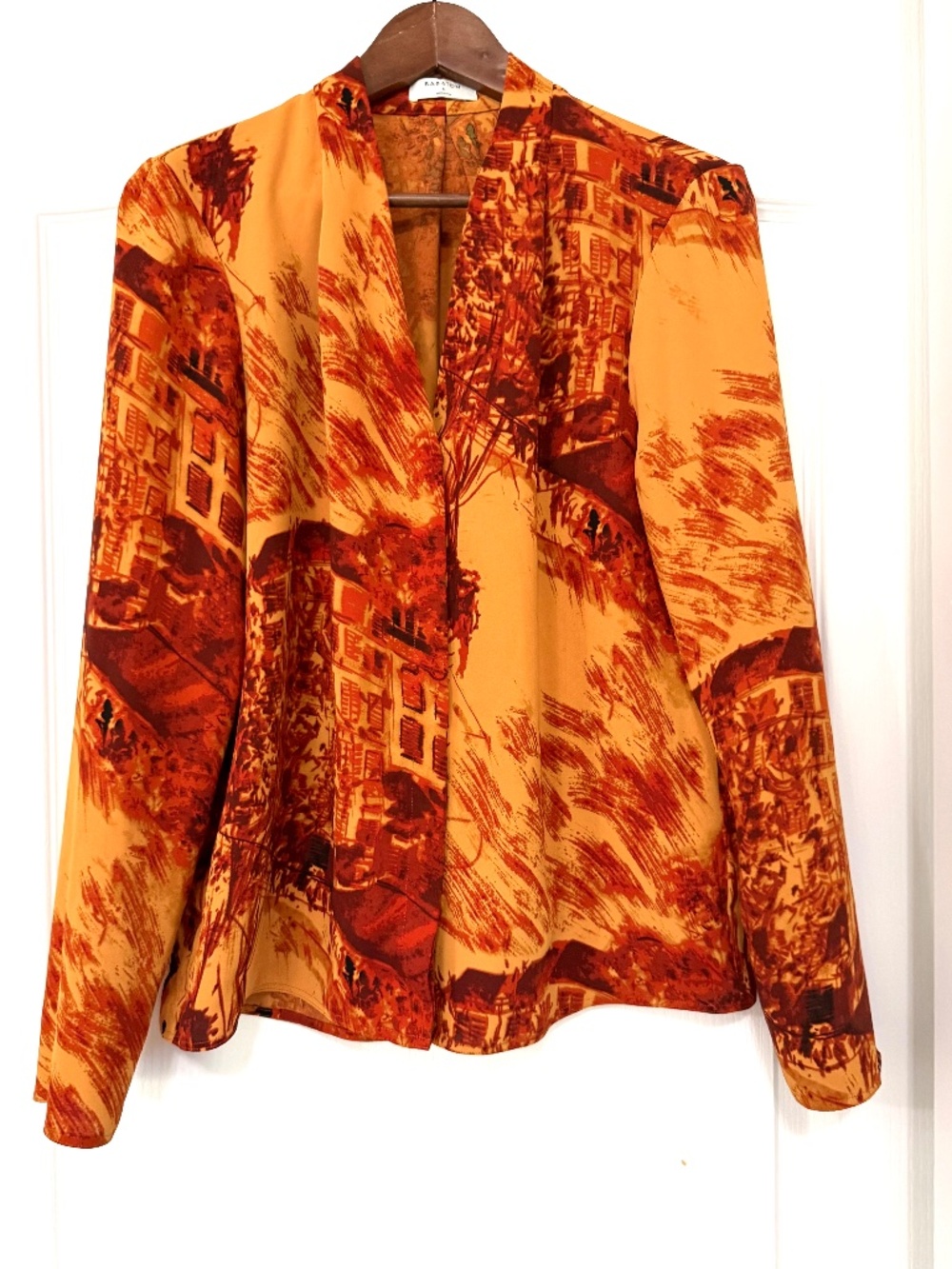 Babaton Orange Red Artistic Scenic Landscape Blouse Size M Medium V-Neck